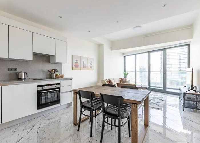 Gorgeous Modern 1bd Terrace Condopoolviews! #233 Istanbul