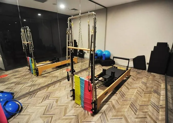 Gorgeous Modern 1bd Terrace Condopoolviews! #233 * Istanbul