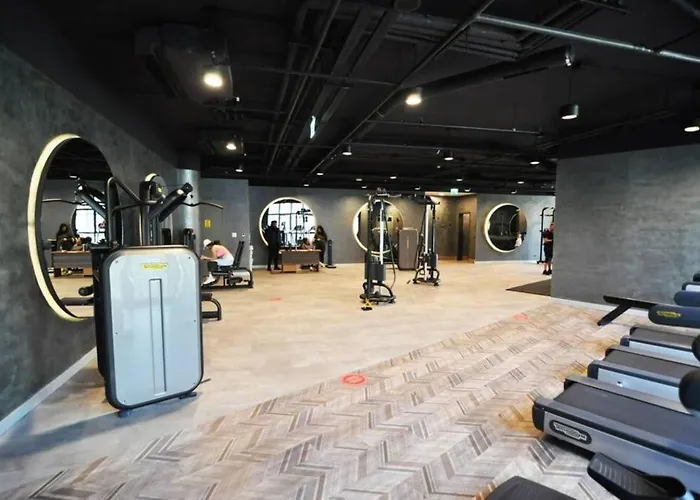 Gorgeous Modern 1bd Terrace Condopoolviews! #233