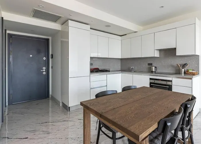 Gorgeous Modern 1bd Terrace Condopoolviews! #233 * Istanbul