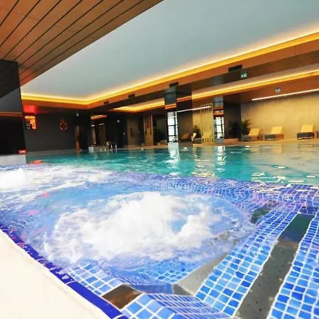 Gorgeous Modern 1bd Terrace Condopoolviews! #233 Istanbulská provincie