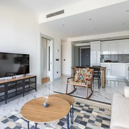 Gorgeous Modern 1bd Terrace Condopoolviews! #233 Apartmán Istanbulská provincie