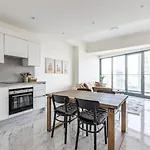 Gorgeous Modern 1bd Terrace Condopoolviews! #233 Κωνσταντινούπολη